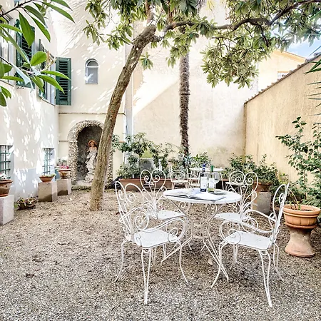 Apartment Corte Al Duomo By Mmega Florenz